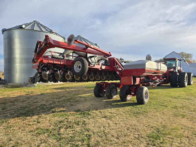 Image of Case IH 1240 equipment image 4