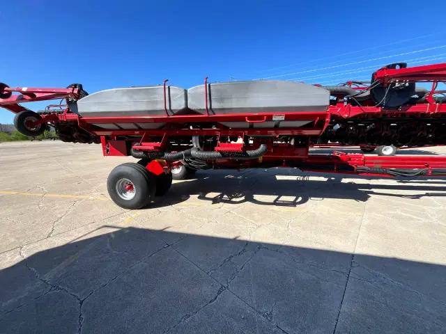 Image of Case IH 1240 equipment image 3
