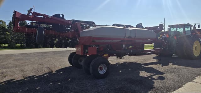 Image of Case IH 1240 equipment image 4