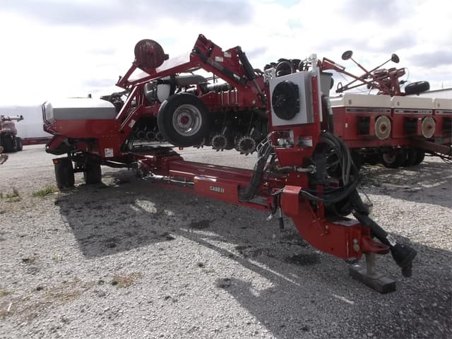 Image of Case IH 1240 equipment image 2
