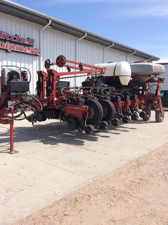 Image of Case IH 1250 equipment image 2