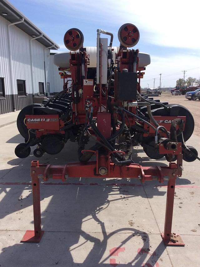 Image of Case IH 1250 equipment image 1