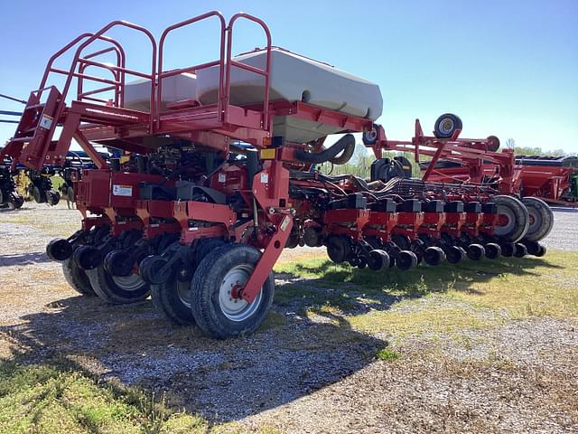 Image of Case IH 1250 equipment image 2