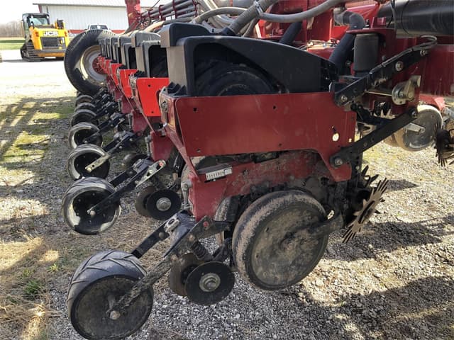 Image of Case IH Early Riser 1250 equipment image 2