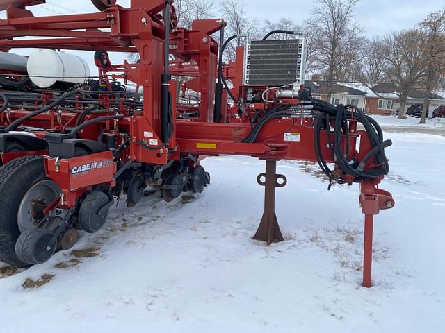 Image of Case IH 1250 equipment image 2