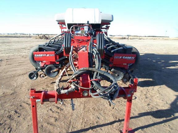 Image of Case IH 1250 equipment image 2