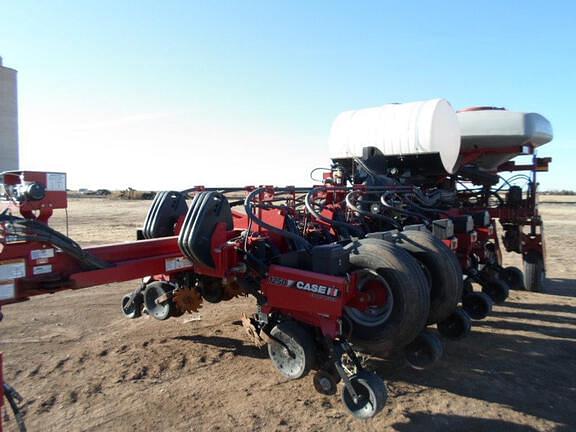 Image of Case IH 1250 equipment image 3