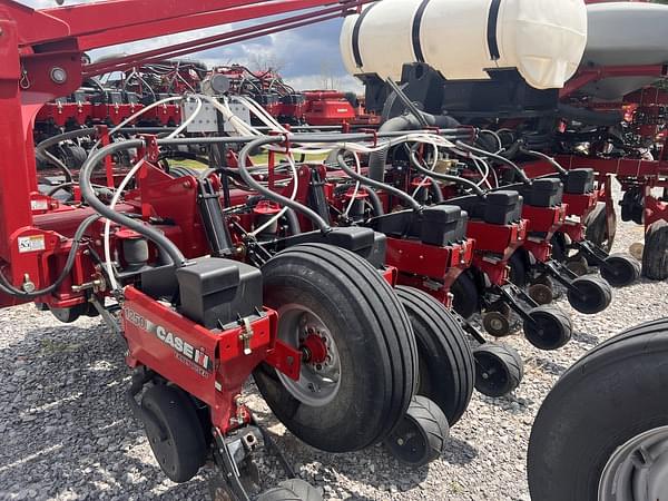 Image of Case IH 1250 equipment image 4