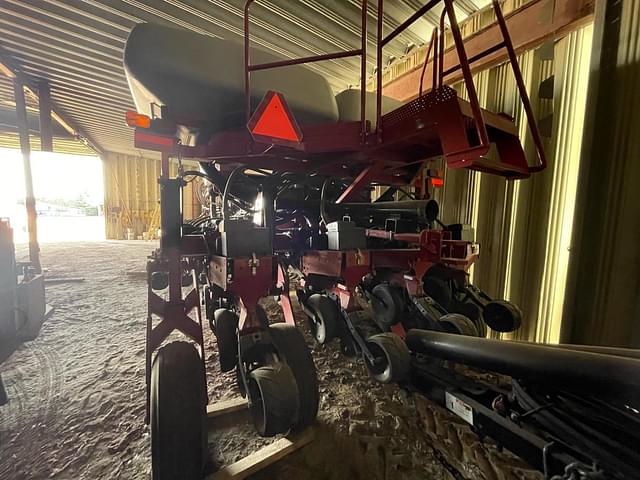 Image of Case IH 1250 equipment image 2