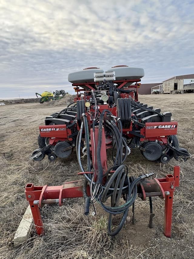 Image of Case IH 1250 equipment image 1