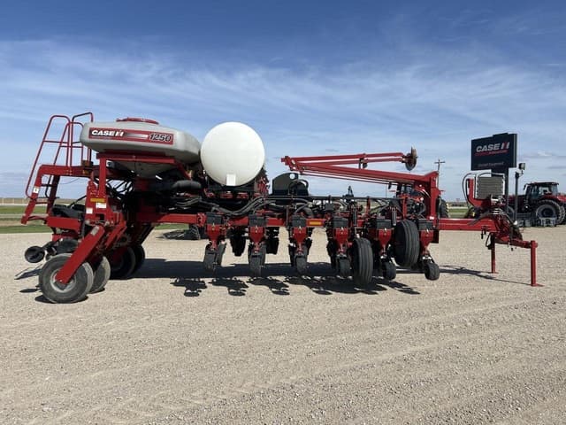Image of Case IH 1250 equipment image 4