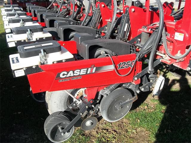 Image of Case IH 1250 equipment image 3