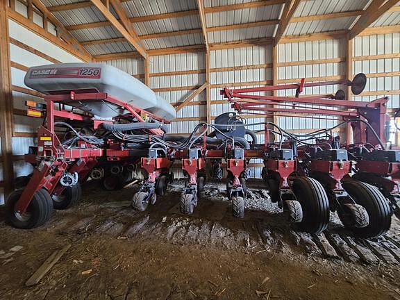 Image of Case IH 1250 equipment image 1