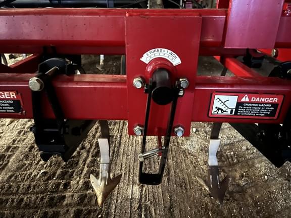 Image of Case IH 200 equipment image 2