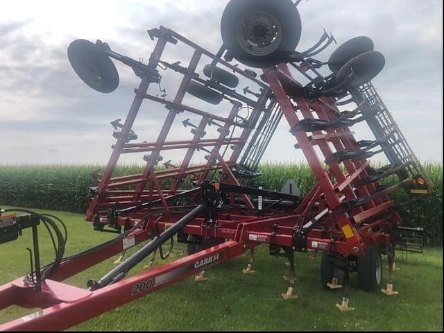 Image of Case IH Tigermate 200 equipment image 2