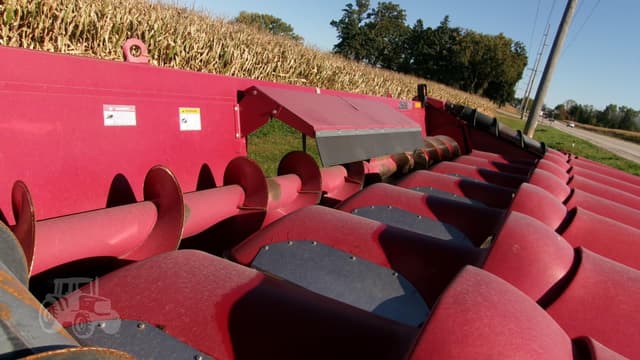 Image of Case IH 2608 equipment image 2