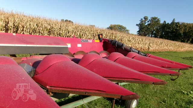 Image of Case IH 2608 equipment image 3