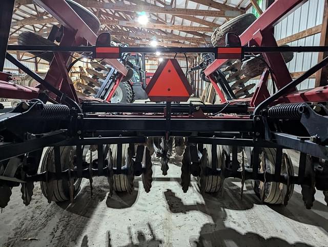 Image of Case IH 330 Turbo Till equipment image 2