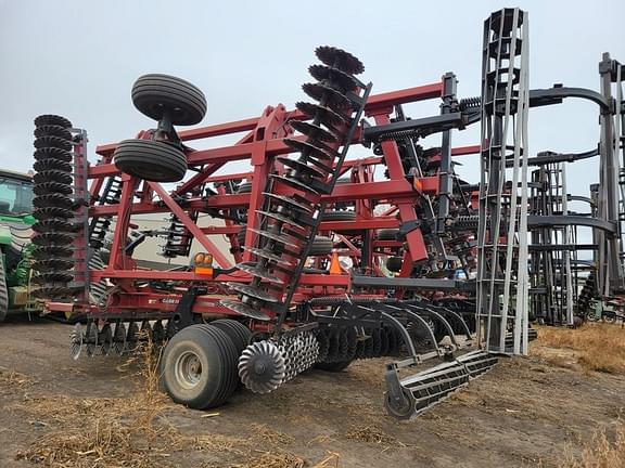 Image of Case IH 330 equipment image 3