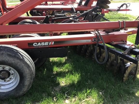 Image of Case IH 330 Turbo Till equipment image 4