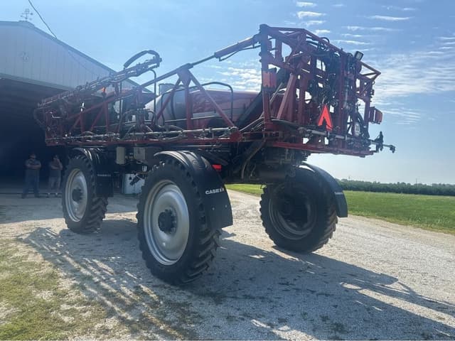 Image of Case IH 3330 Patriot equipment image 4