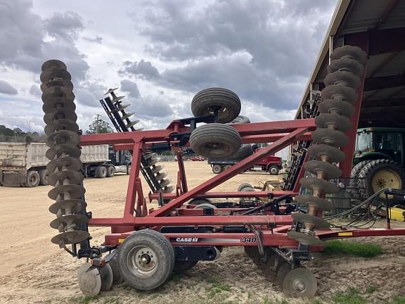 Image of Case IH 340 equipment image 3