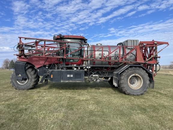Image of Case IH Titan 3530 equipment image 1