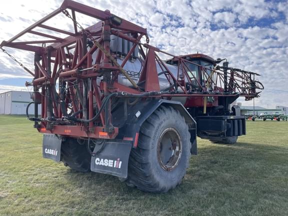 Image of Case IH Titan 3530 equipment image 4