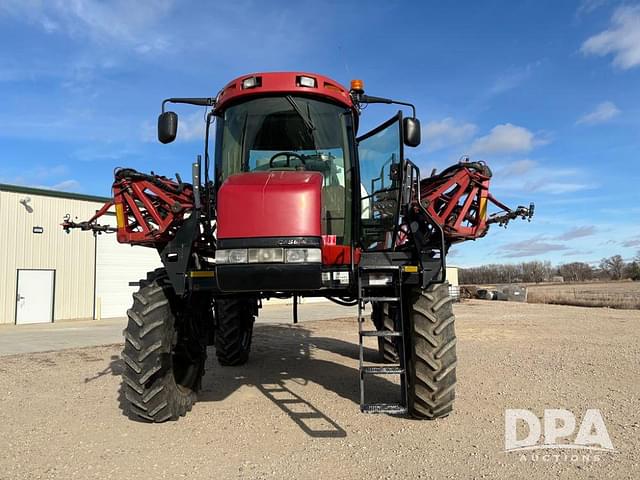 Image of Case IH Patriot 4420 equipment image 2