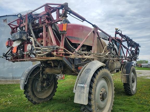 Image of Case IH Patriot 4430 equipment image 4