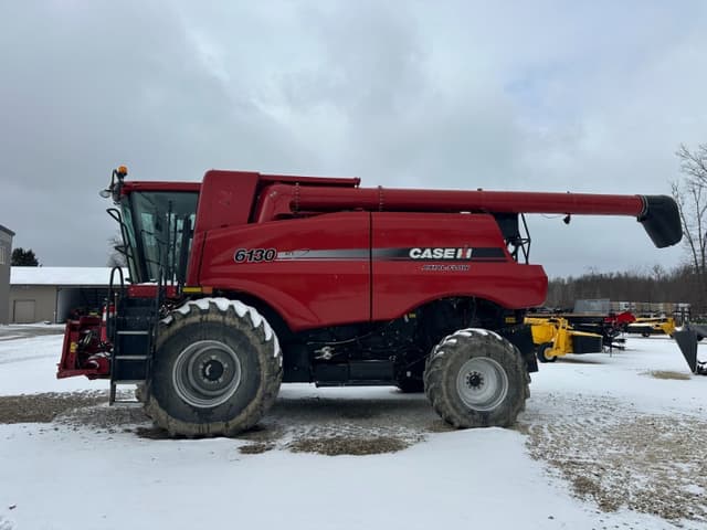 Image of Case IH 6130 equipment image 1