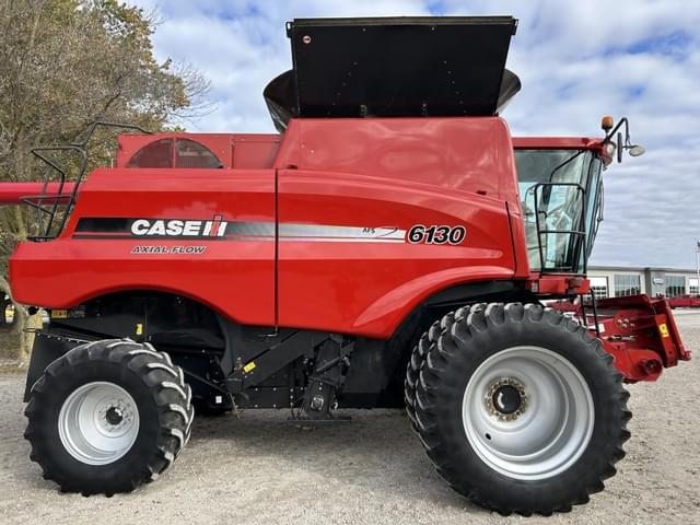 Image of Case IH 6130 equipment image 3