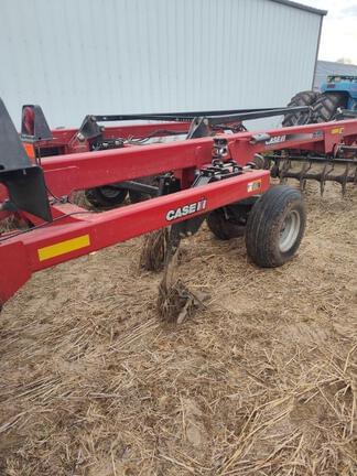 Image of Case IH 690 equipment image 3