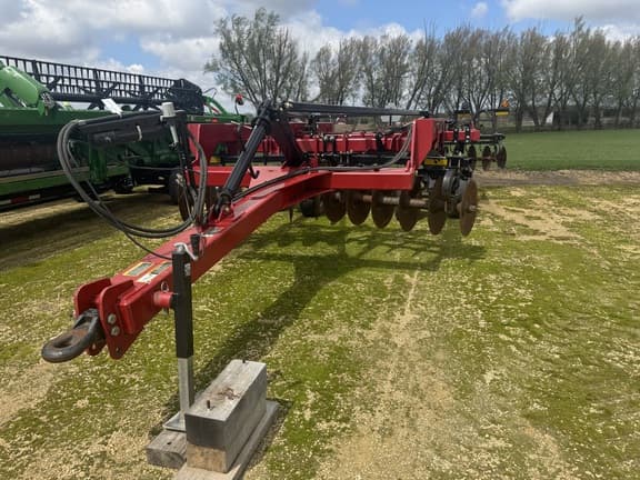 Image of Case IH 690 equipment image 1