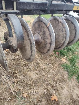 Image of Case IH 690 equipment image 4