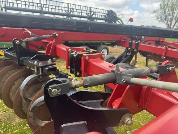 Image of Case IH 690 equipment image 4