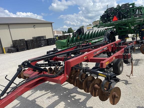 Image of Case IH 690 Primary image