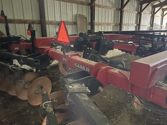 Image of Case IH 690 Primary image