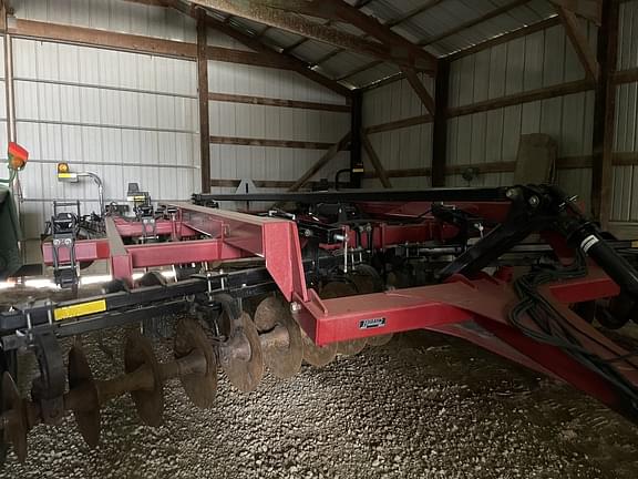 Image of Case IH 690 equipment image 1