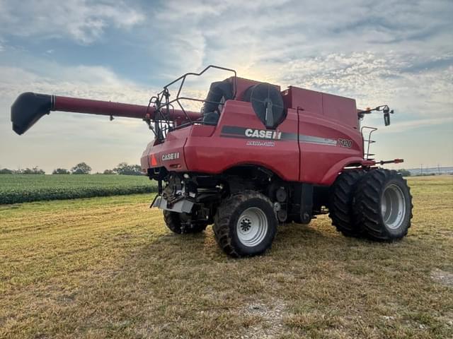 Image of Case IH 7120 equipment image 3
