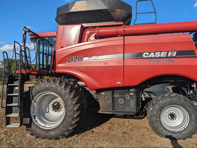 Image of Case IH 7120 equipment image 1