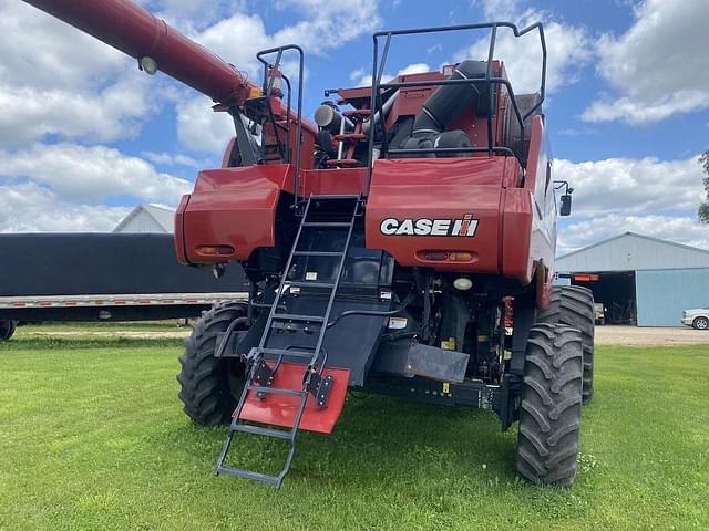 Image of Case IH 7120 equipment image 4