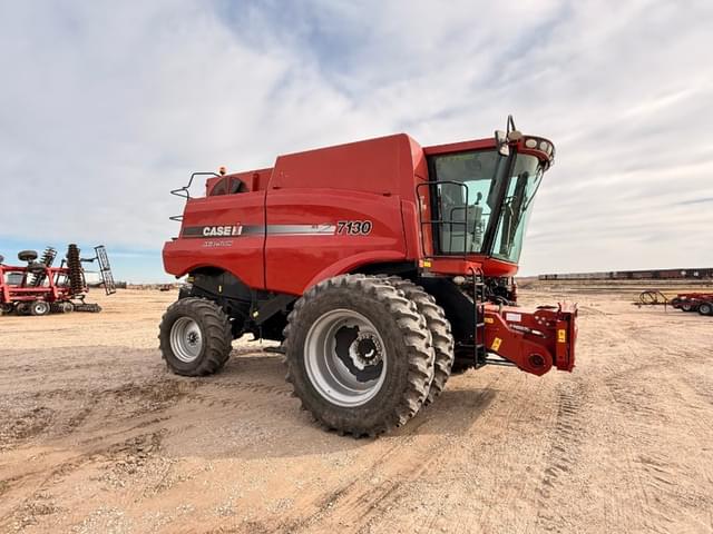 Image of Case IH 7130 equipment image 2