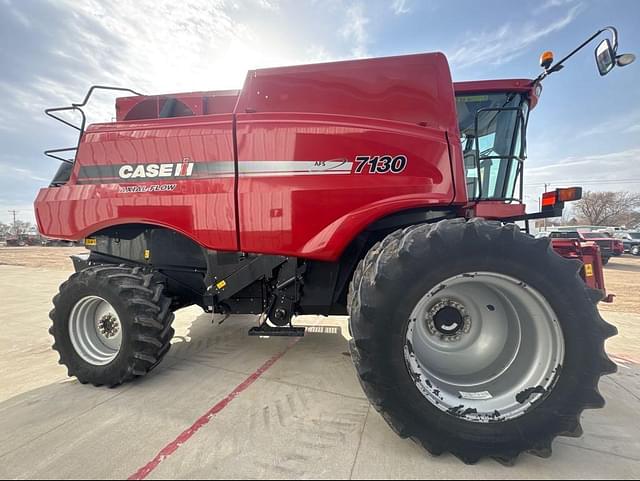 Image of Case IH 7130 equipment image 3