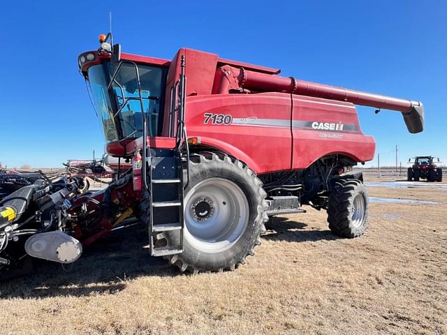 Image of Case IH 7130 equipment image 1