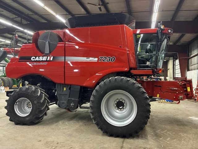 Image of Case IH 7230 equipment image 2