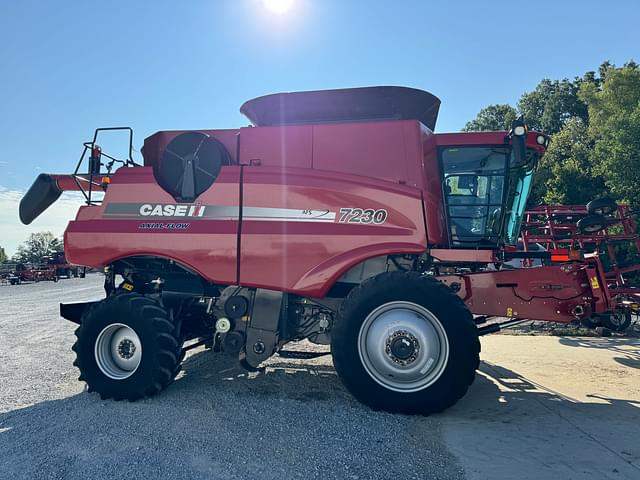 Image of Case IH 7230 equipment image 1