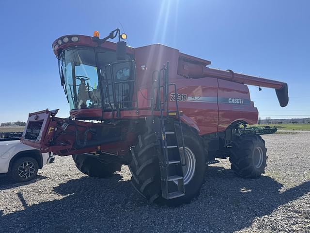Image of Case IH 7230 equipment image 1