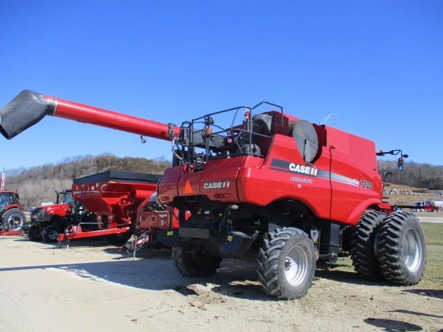 Image of Case IH 7230 equipment image 2