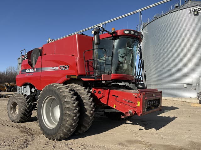 Image of Case IH 7230 equipment image 2